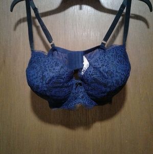 Navy lace VS bra in 38DD push up light padding.